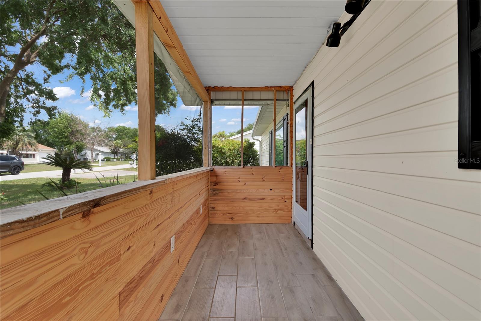 Image 4 of 45 For 6366 115th Street Road