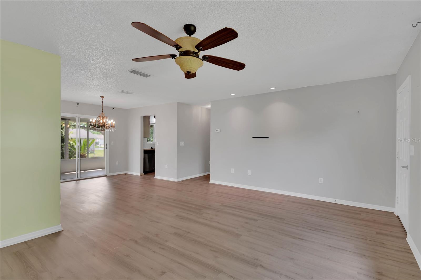 Image 8 of 45 For 6366 115th Street Road