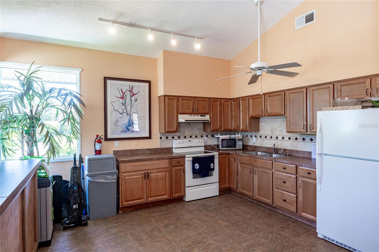 Image 24 of 49 For 865 Ladyfish Avenue C104
