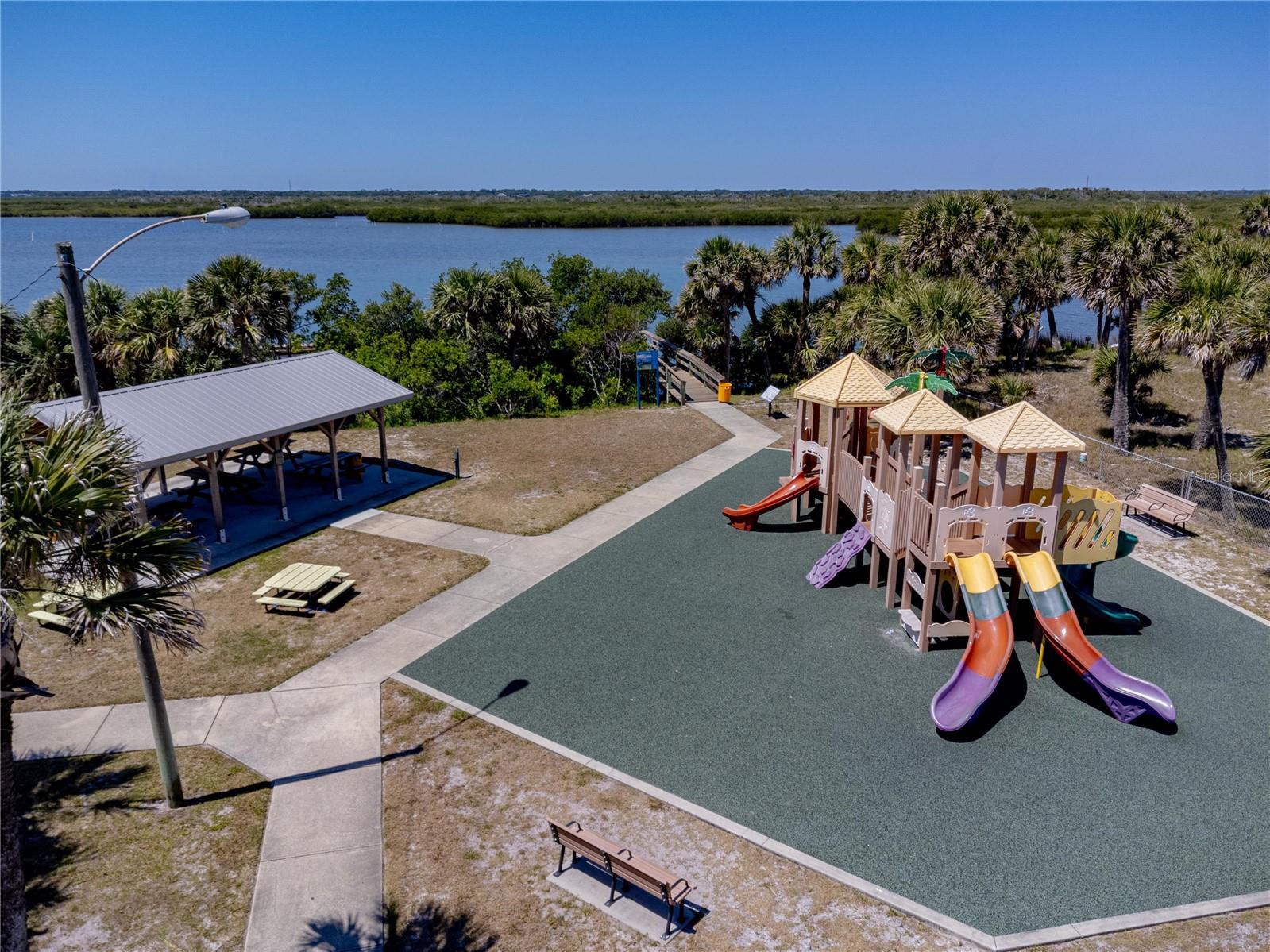 Image 44 of 49 For 865 Ladyfish Avenue C104