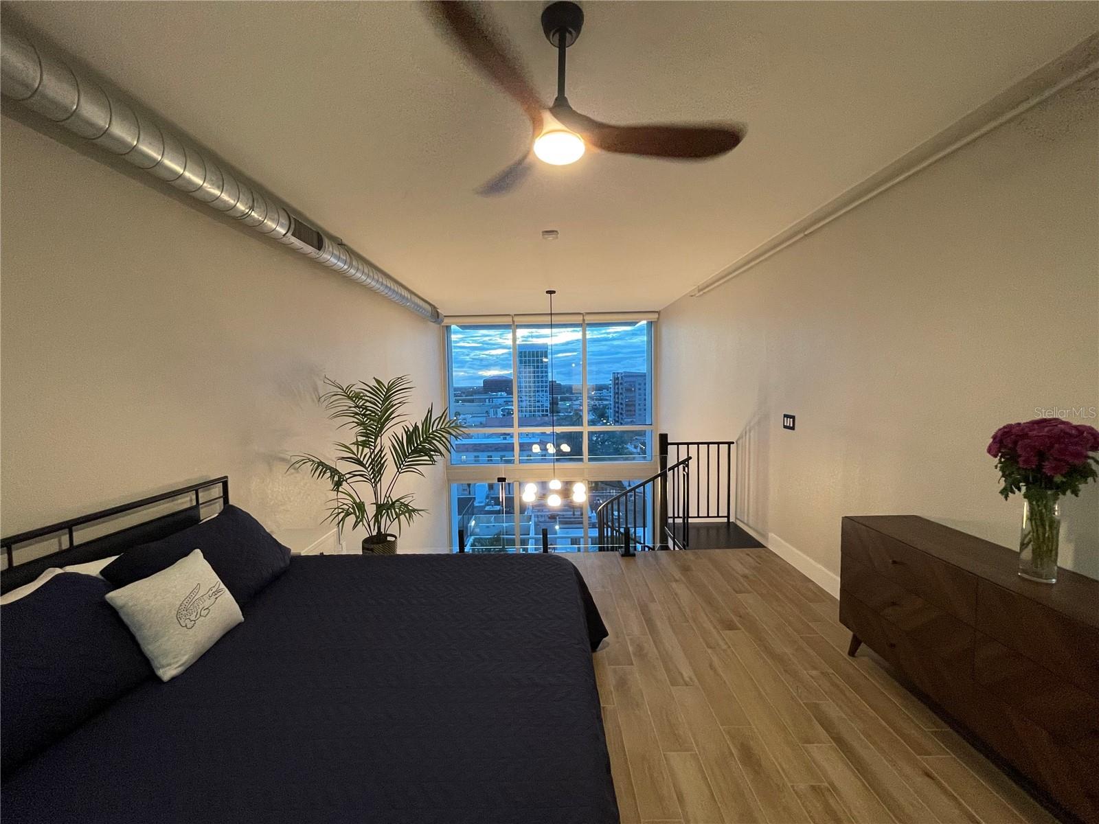 Image 20 of 42 For 150 Robinson Street 1016