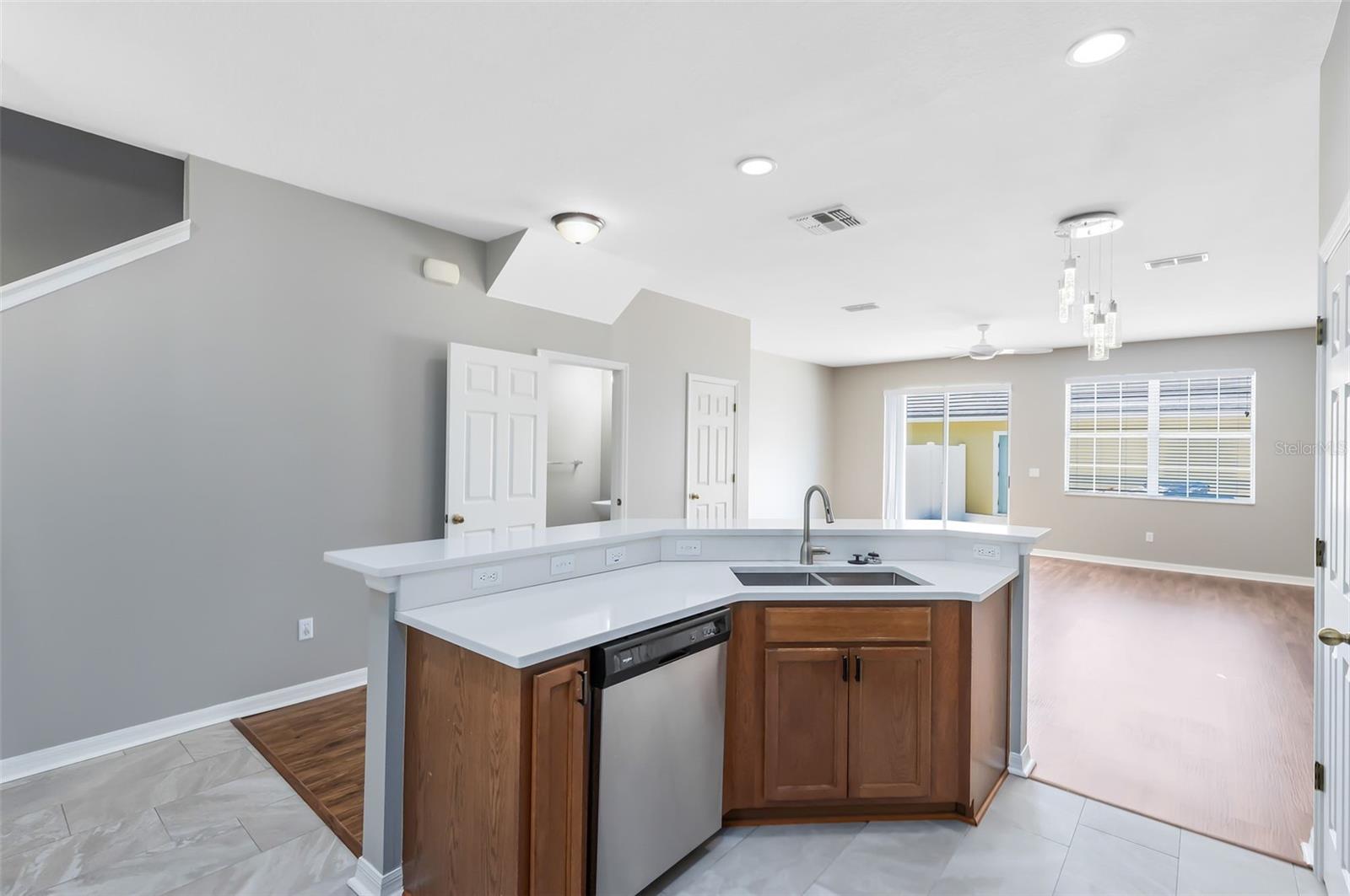 Image 6 of 23 For 7340 Yoder Street