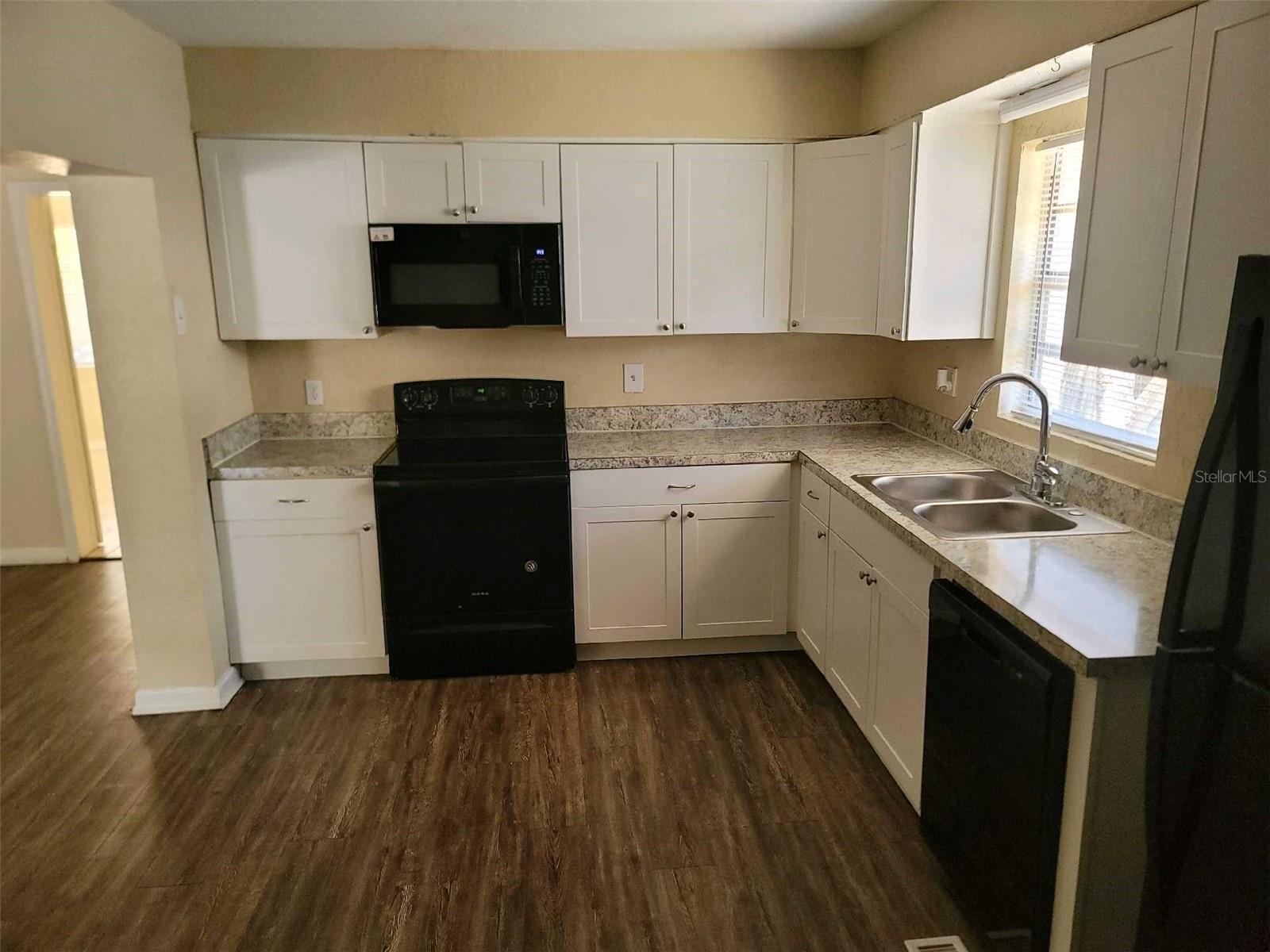 Image 9 of 15 For 626 Belleview Boulevard