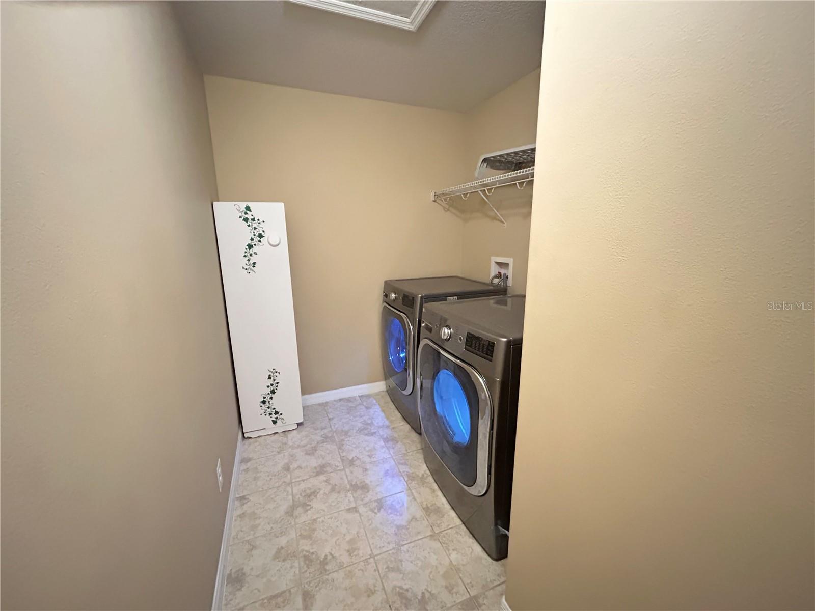 Image 16 of 31 For 1772 Leather Fern Drive