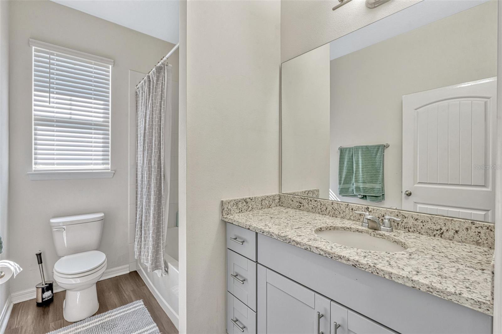 Image 13 of 42 For 9456 Komika Lane