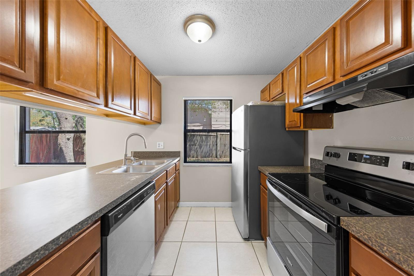 Image 4 of 10 For 2532 Kamnic Court