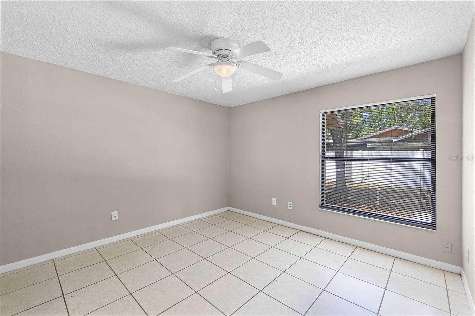 Image 5 of 10 For 2532 Kamnic Court