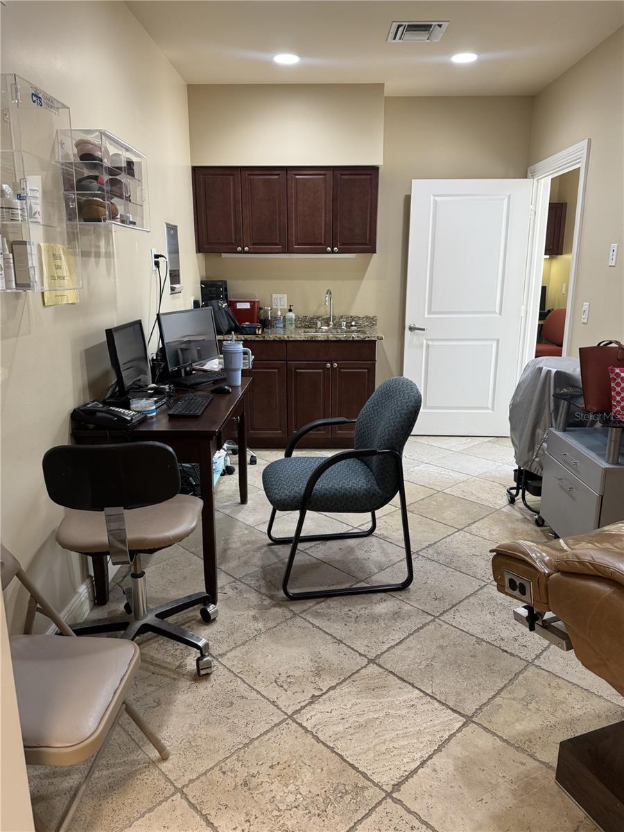 Image 4 of 10 For 300 Bethany Drive