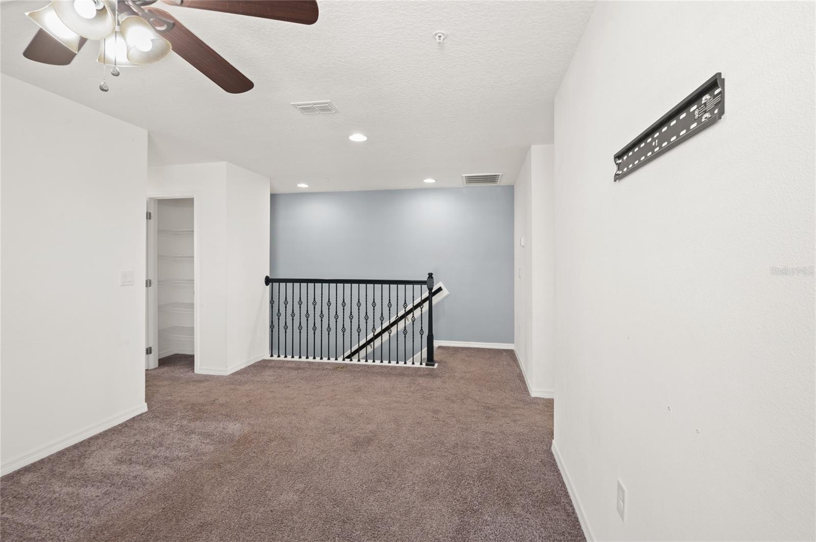 Image 22 of 47 For 335 Merry Brook Circle