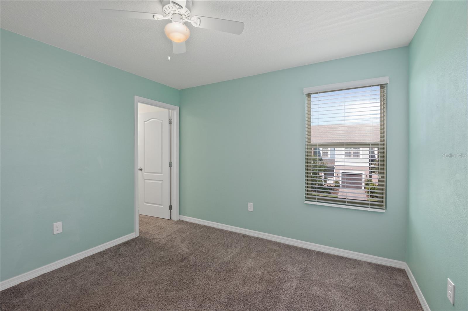 Image 33 of 47 For 335 Merry Brook Circle