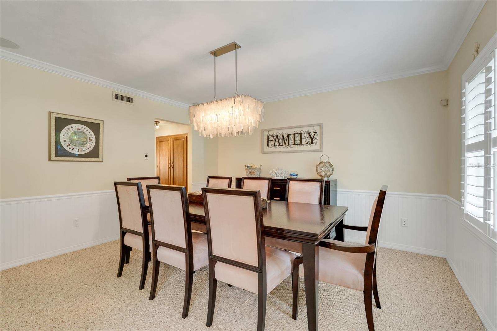 Image 12 of 67 For 5224 Saint Regis Place