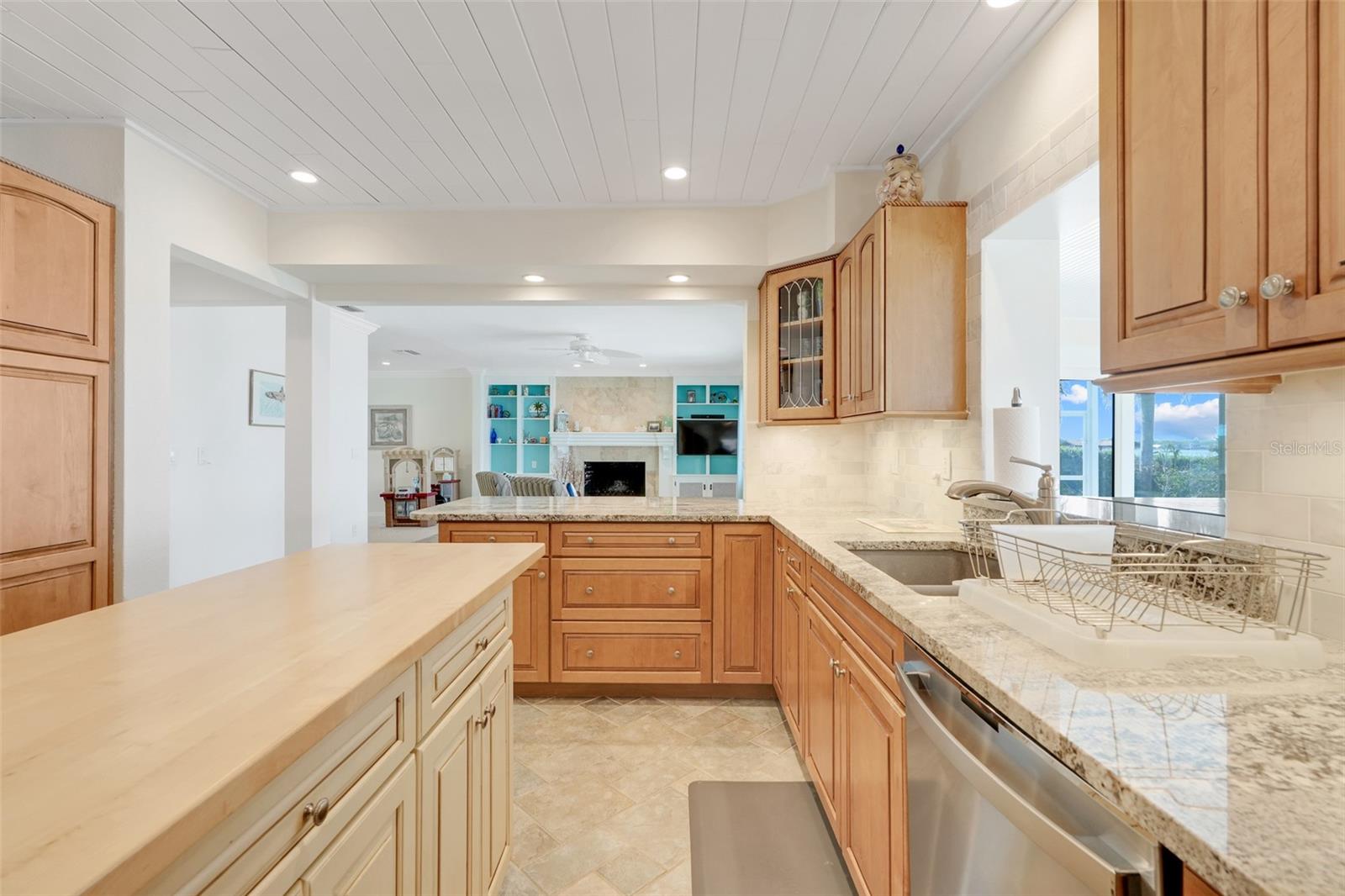 Image 25 of 67 For 5224 Saint Regis Place