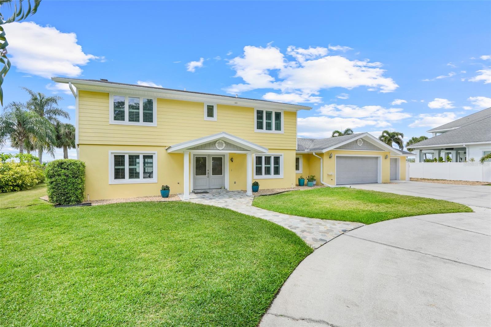 Image 4 of 67 For 5224 Saint Regis Place