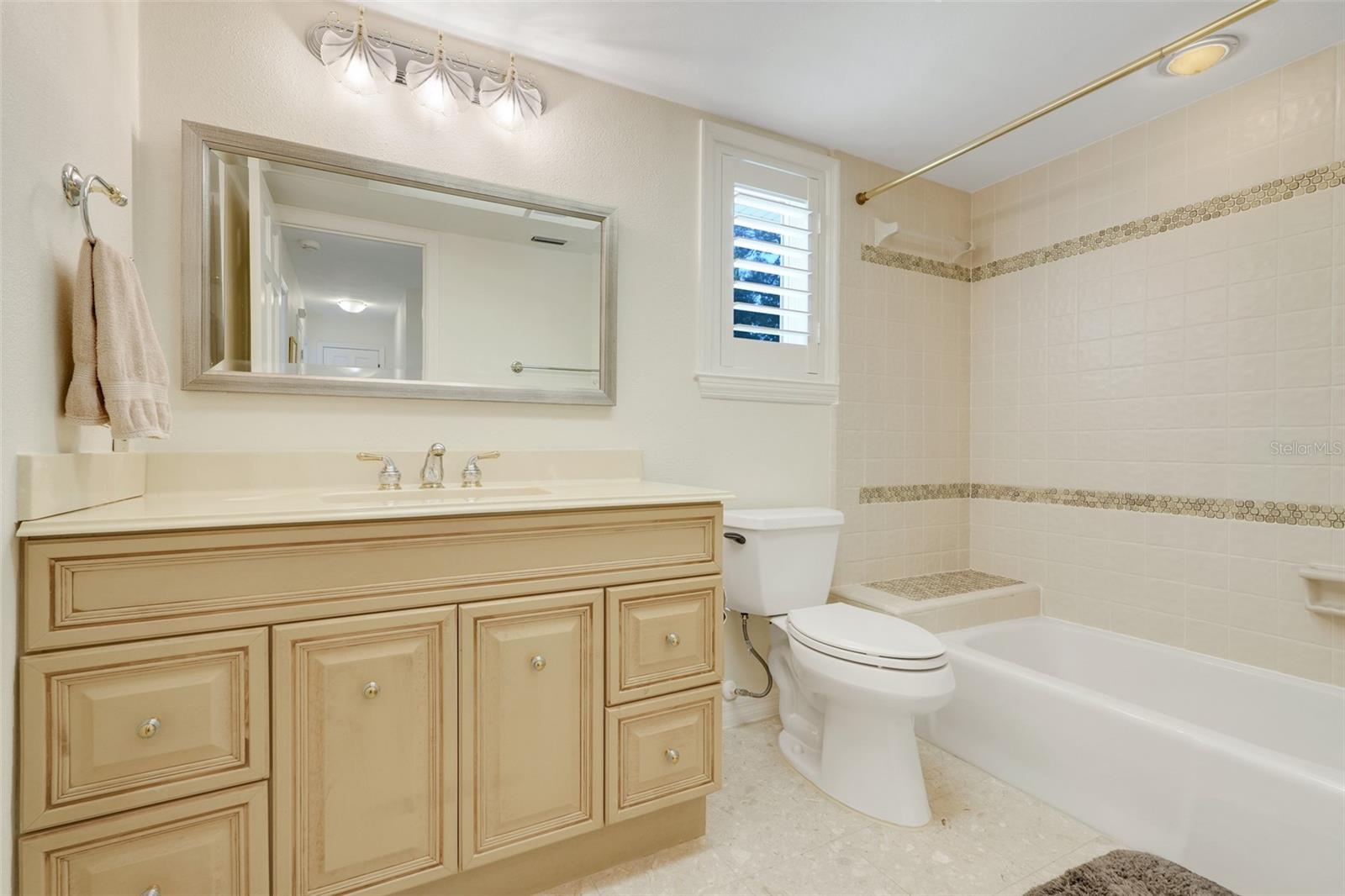 Image 45 of 67 For 5224 Saint Regis Place