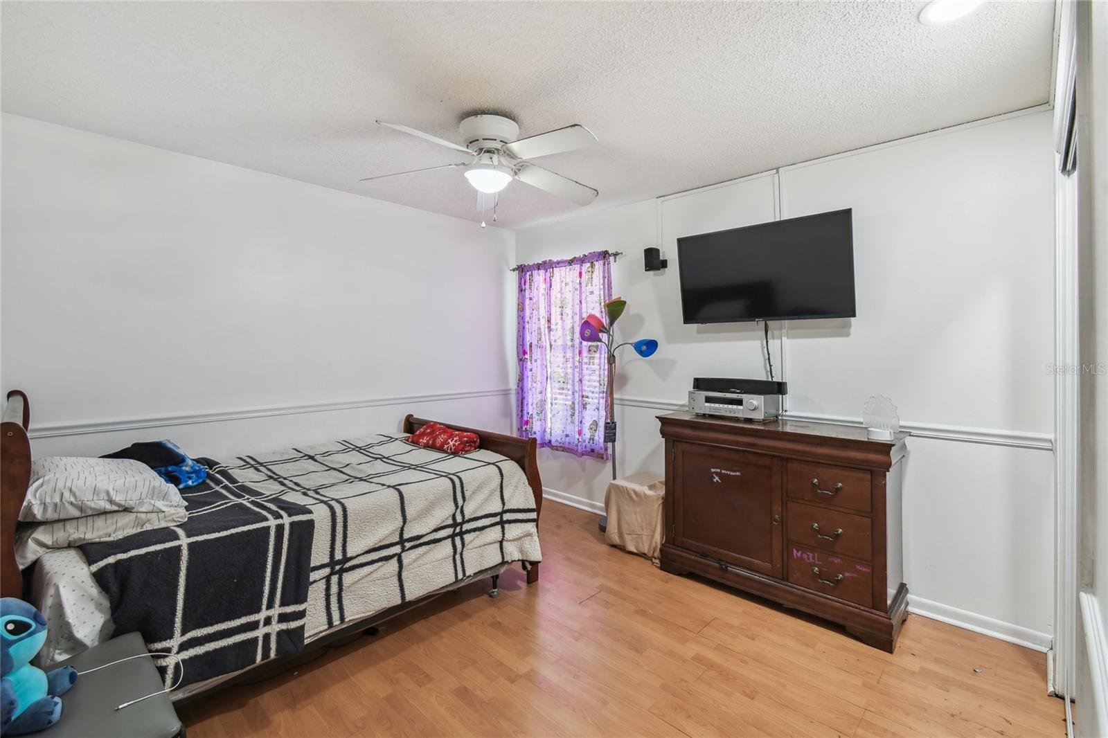 Image 14 of 21 For 387 Kantor Boulevard