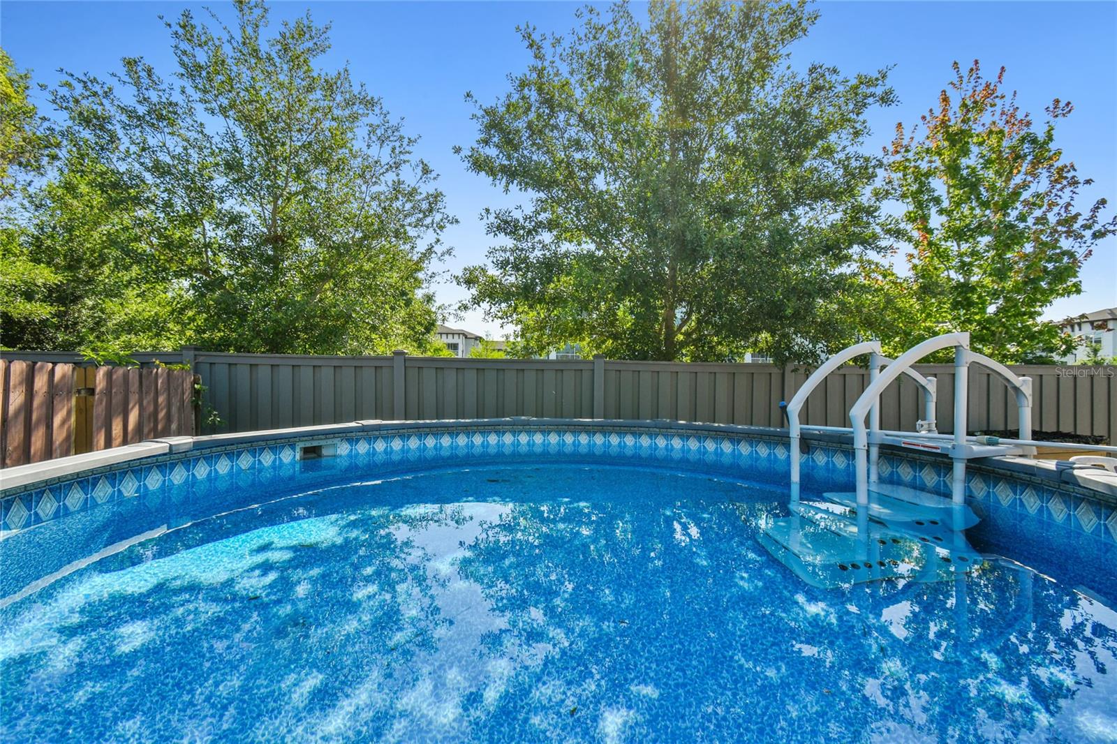 Image 16 of 21 For 387 Kantor Boulevard