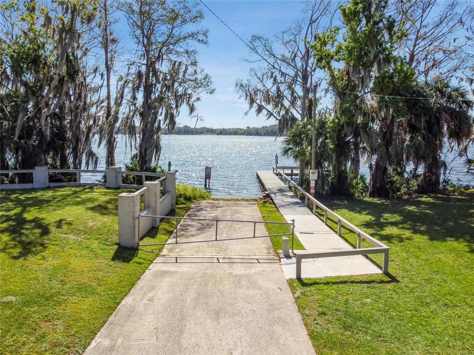 Image 19 of 21 For 387 Kantor Boulevard