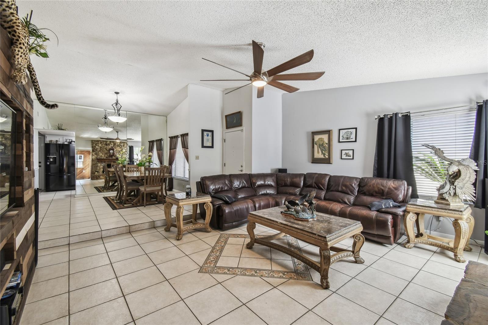 Image 3 of 21 For 387 Kantor Boulevard