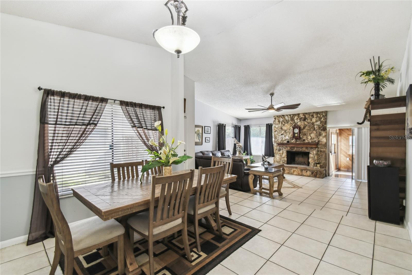 Image 4 of 21 For 387 Kantor Boulevard