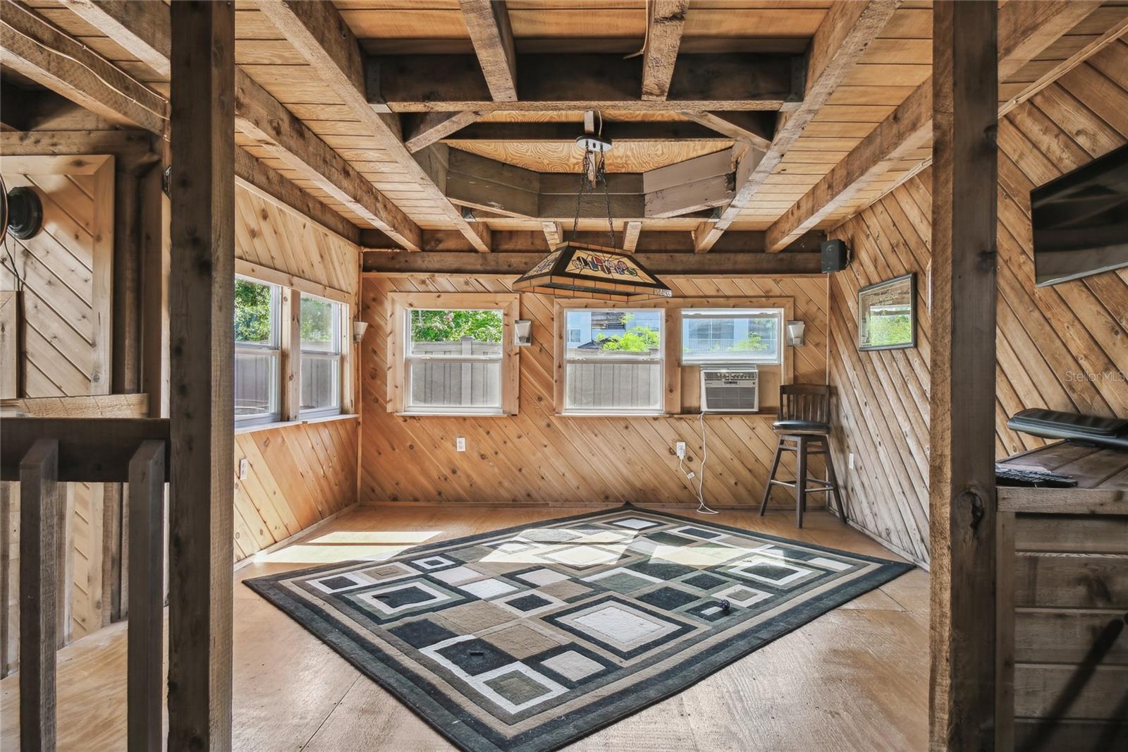 Image 6 of 21 For 387 Kantor Boulevard