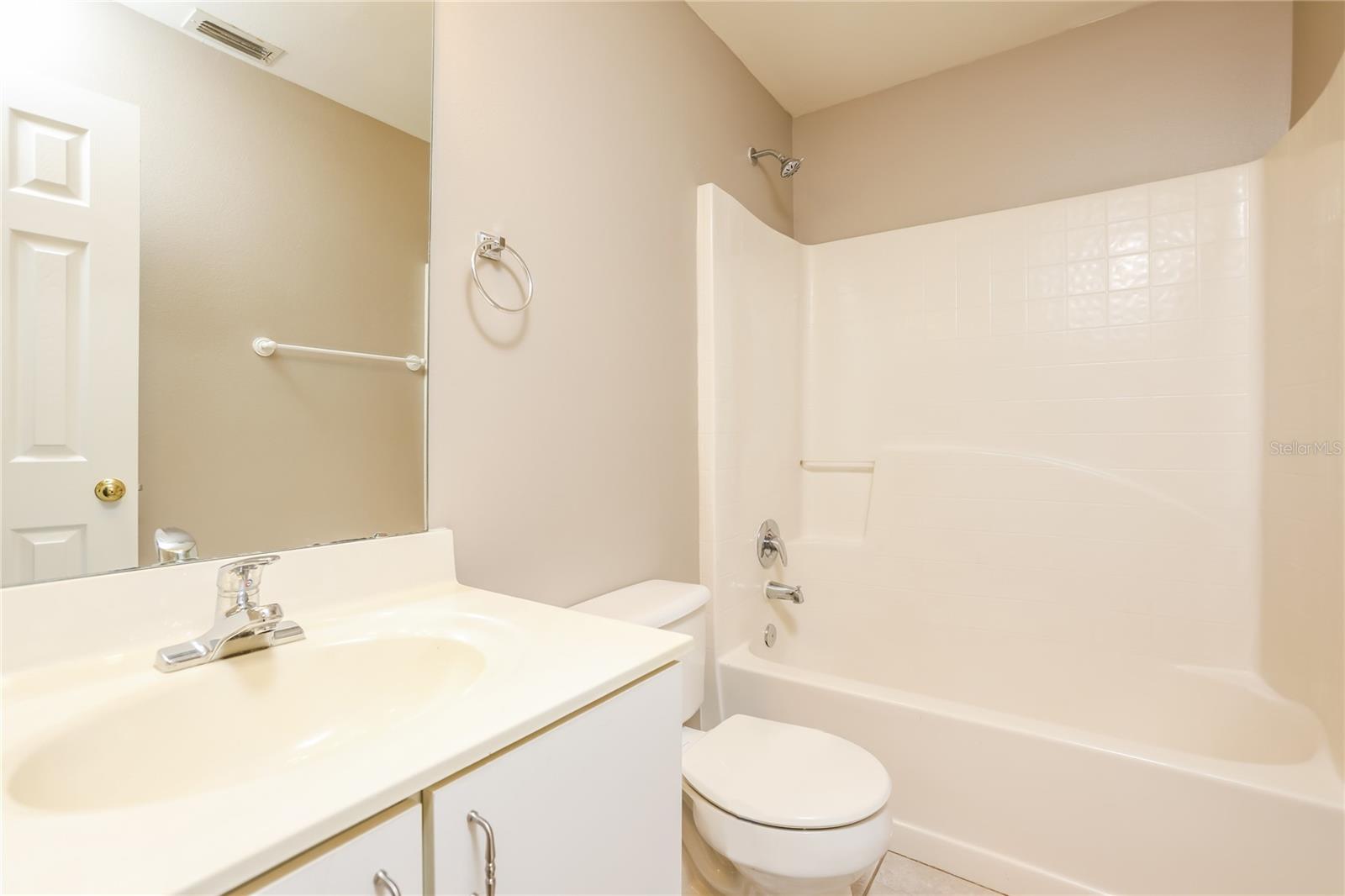 Image 15 of 17 For 929 Mayfair Street