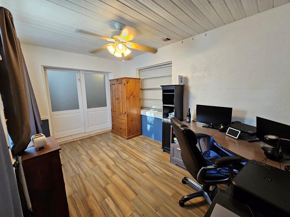 Image 7 of 18 For 1720 Hope Drive