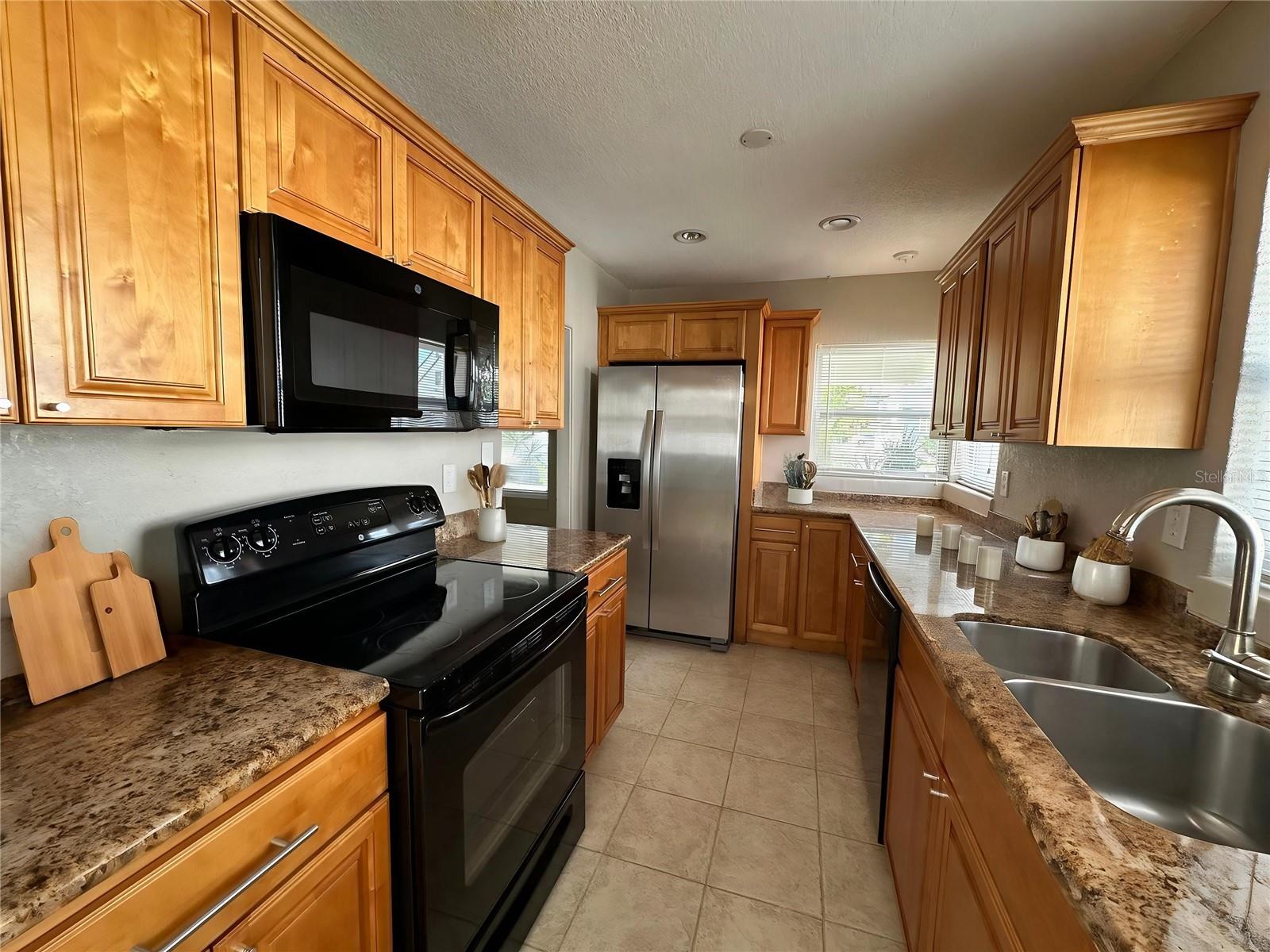 Image 6 of 29 For 850 Canton Avenue
