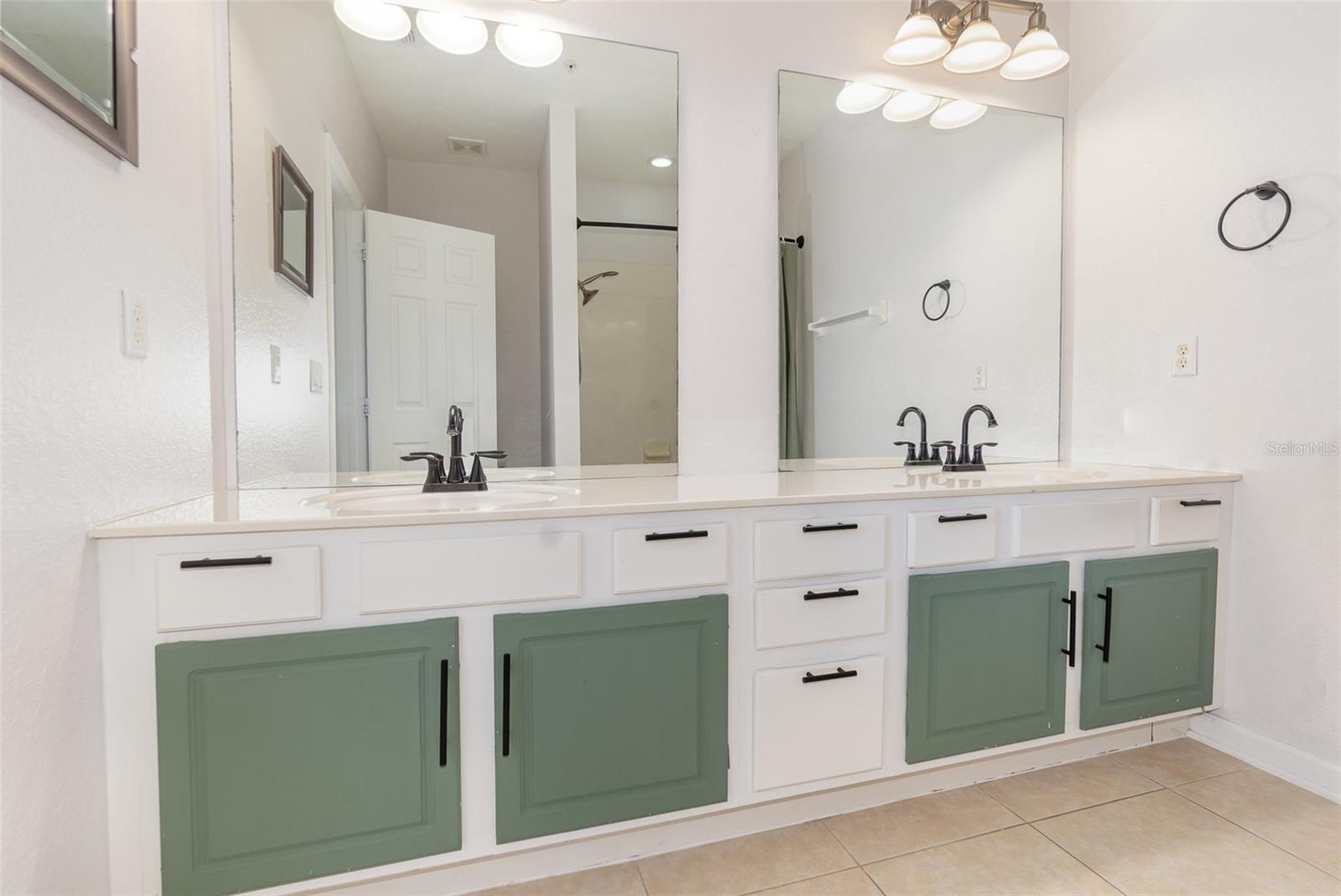 Image 21 of 34 For 8001 Cool Breeze Drive 118