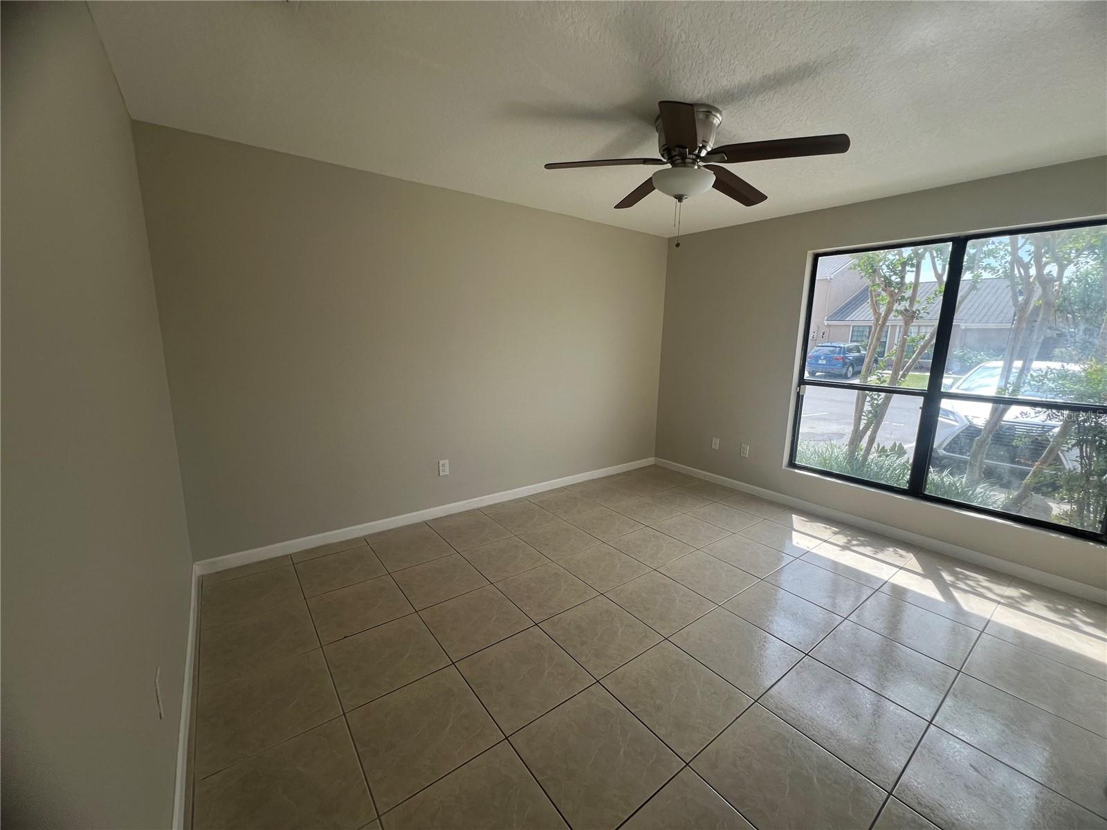 Image 12 of 18 For 601 Casa Park Court B Court