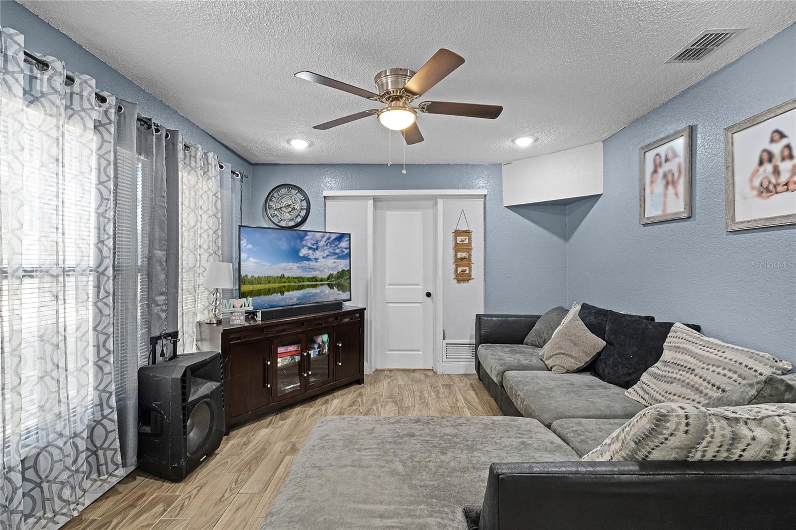 Image 3 of 15 For 4274 Tatum Street