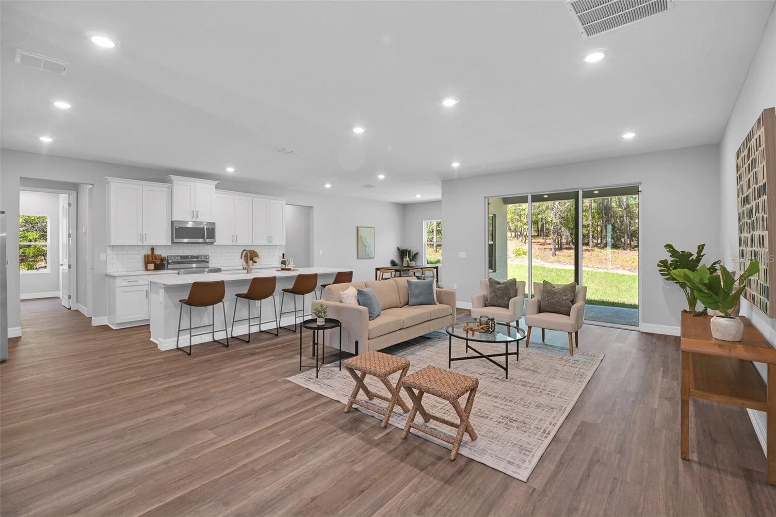 Image 11 of 35 For 28 Whitewood Street