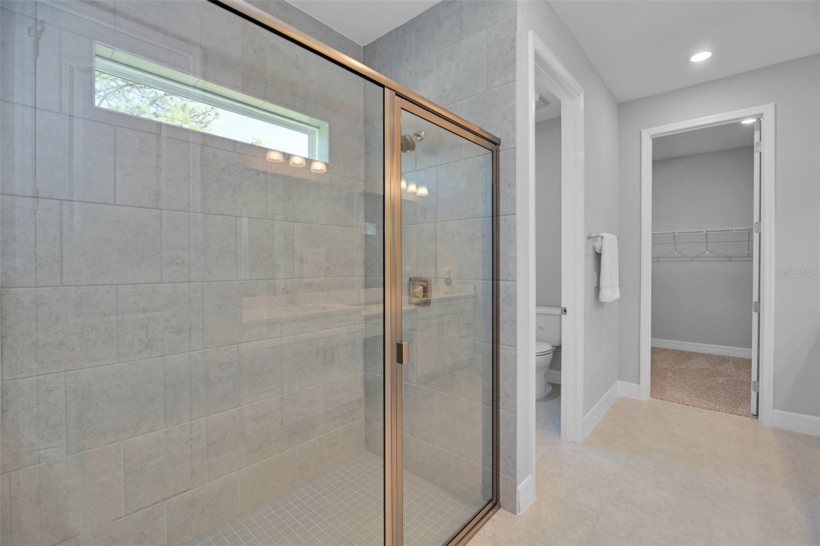 Image 20 of 35 For 28 Whitewood Street