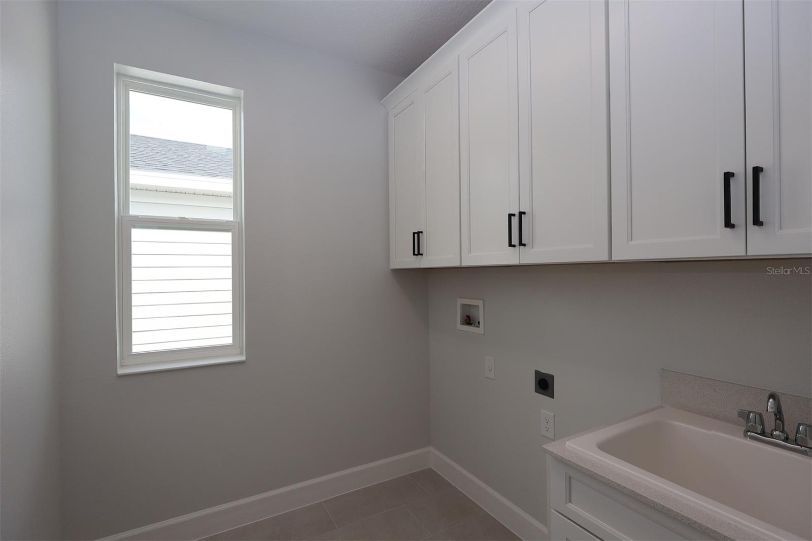 Image 12 of 41 For 17353 Beachgrass Alley