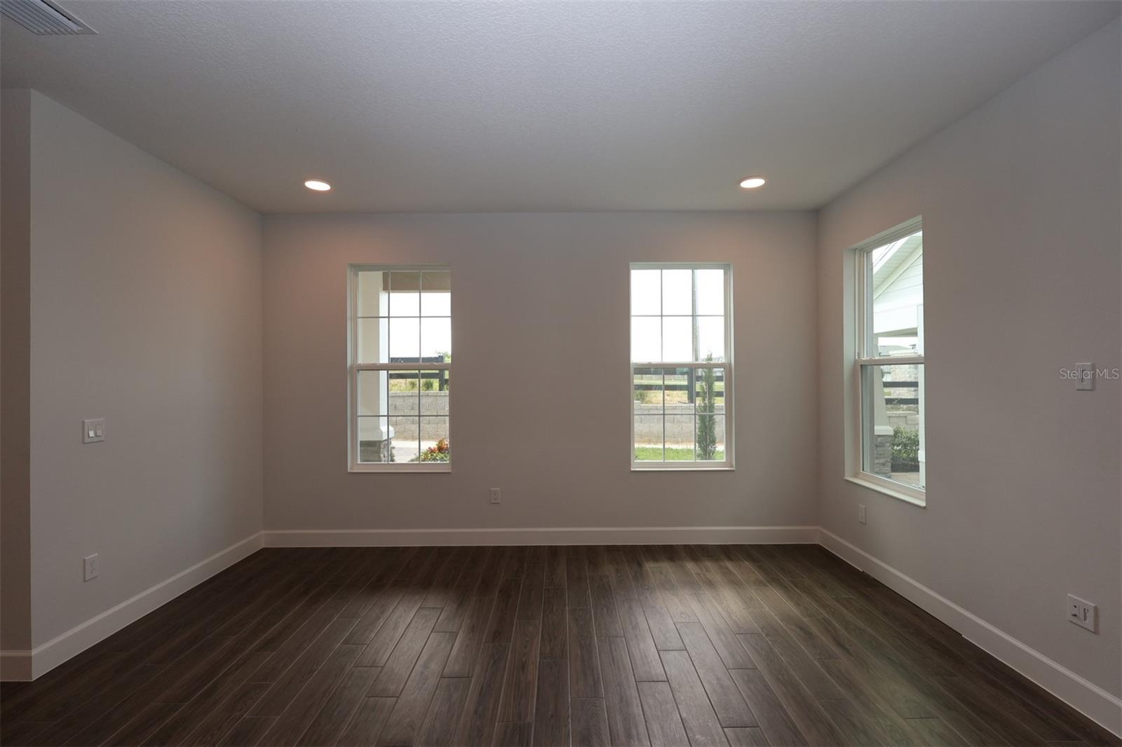 Image 35 of 41 For 17353 Beachgrass Alley