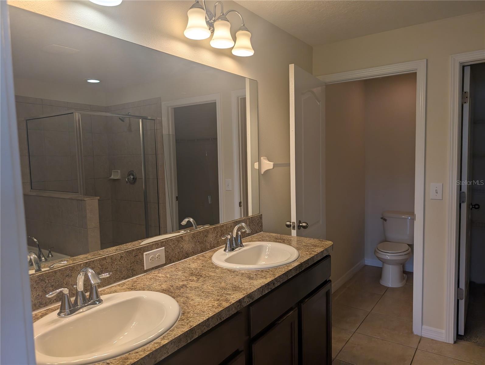 Image 18 of 23 For 8508 Zapota Way