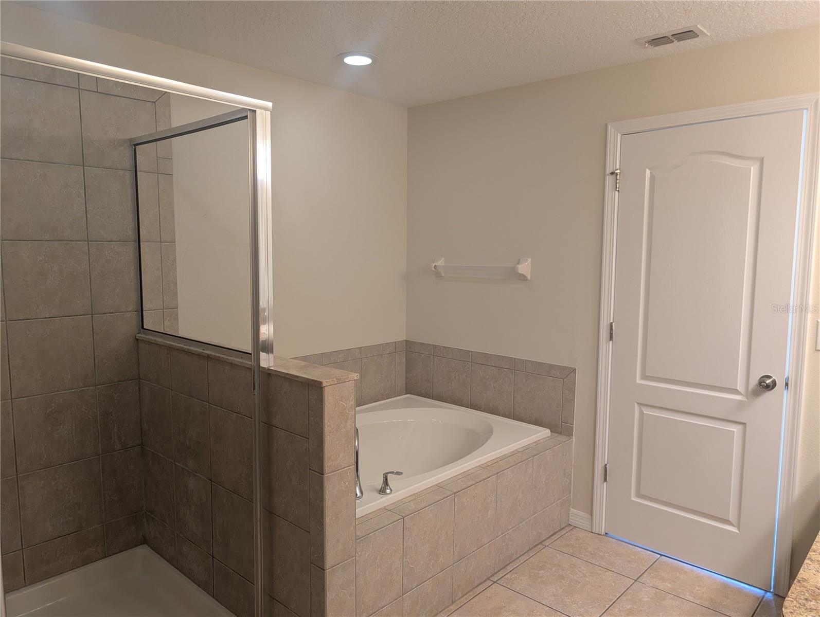 Image 19 of 23 For 8508 Zapota Way