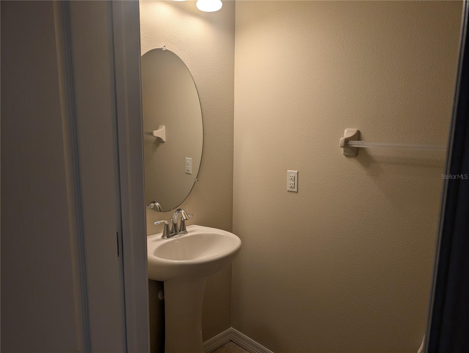 Image 21 of 23 For 8508 Zapota Way