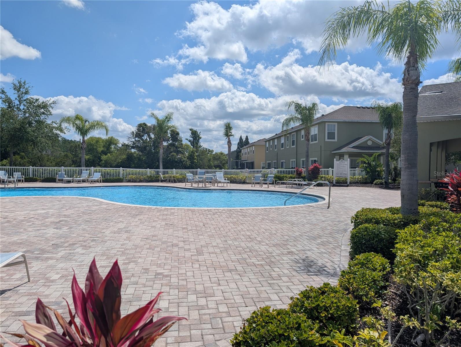 Image 4 of 23 For 8508 Zapota Way