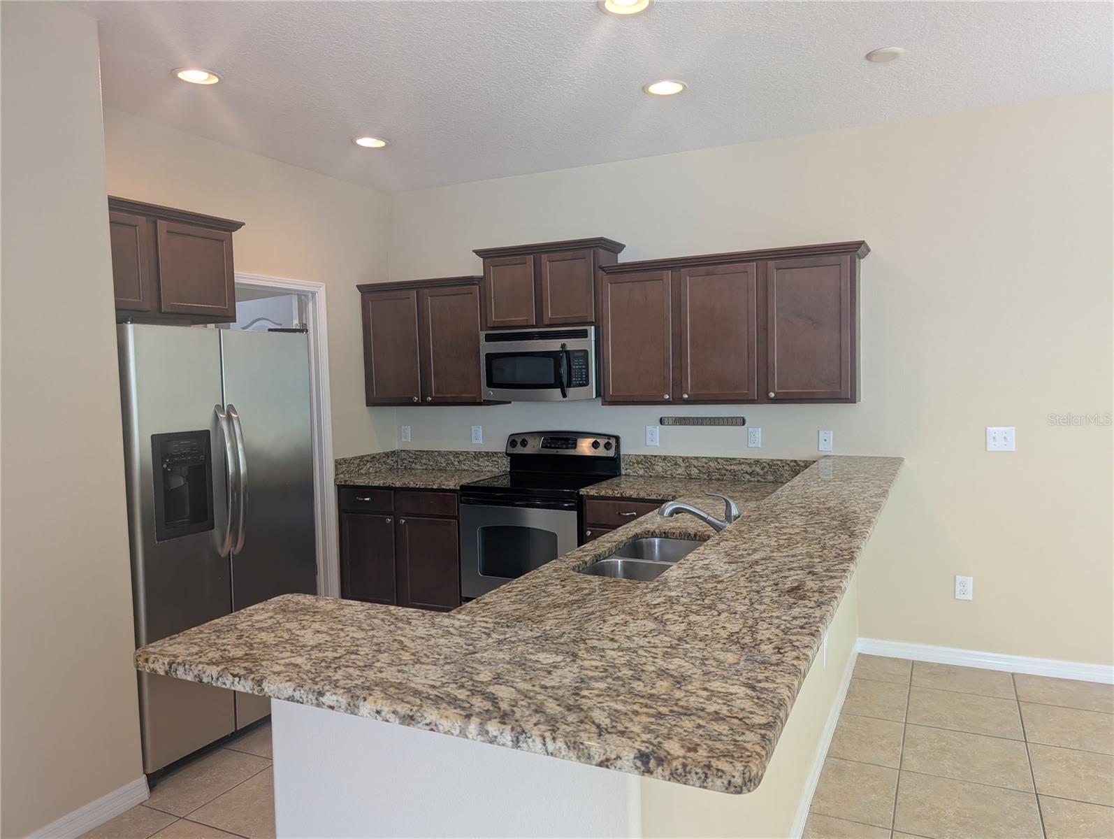 Image 6 of 23 For 8508 Zapota Way