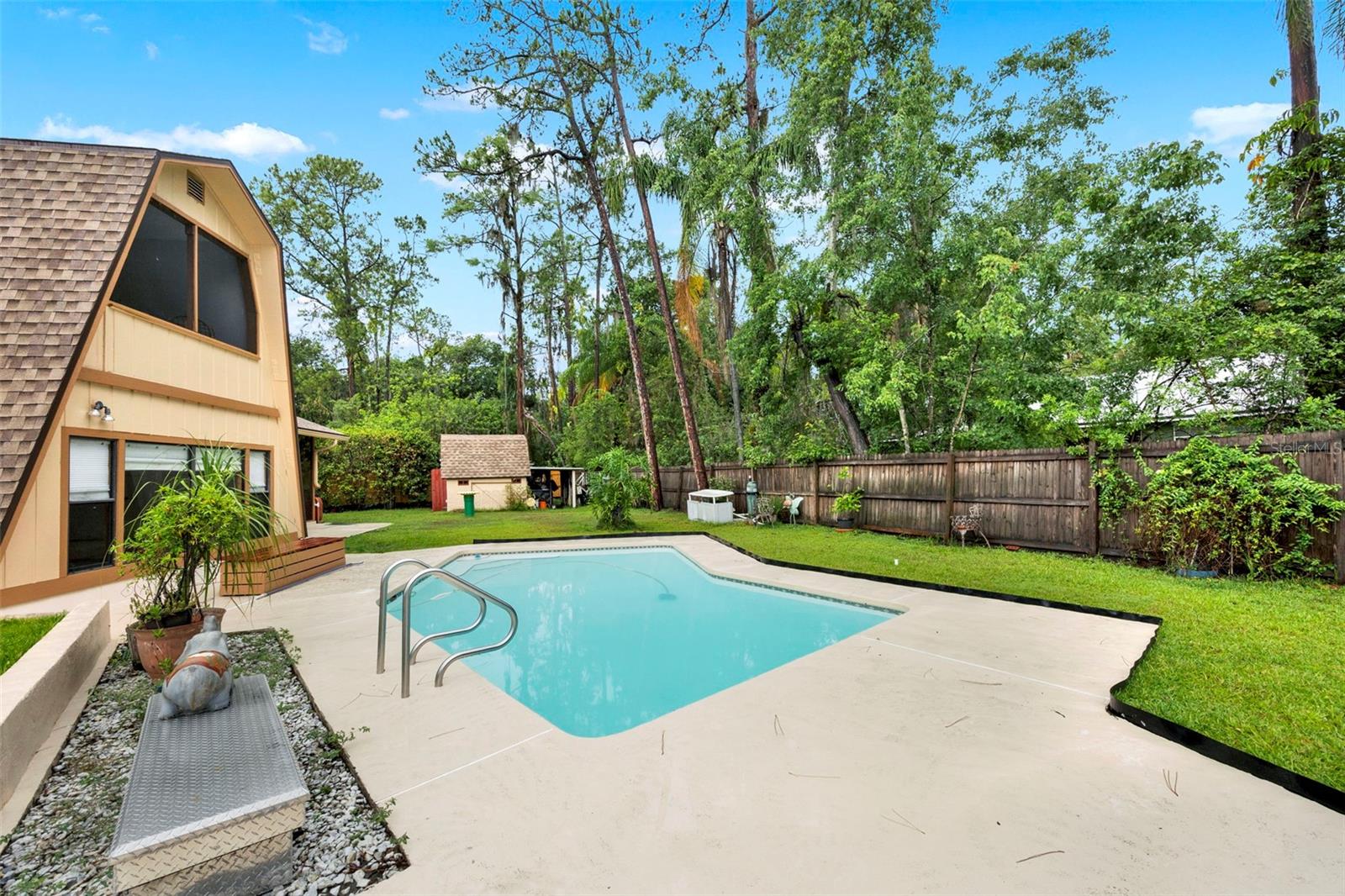 Image 11 of 40 For 14143 Conifer Drive