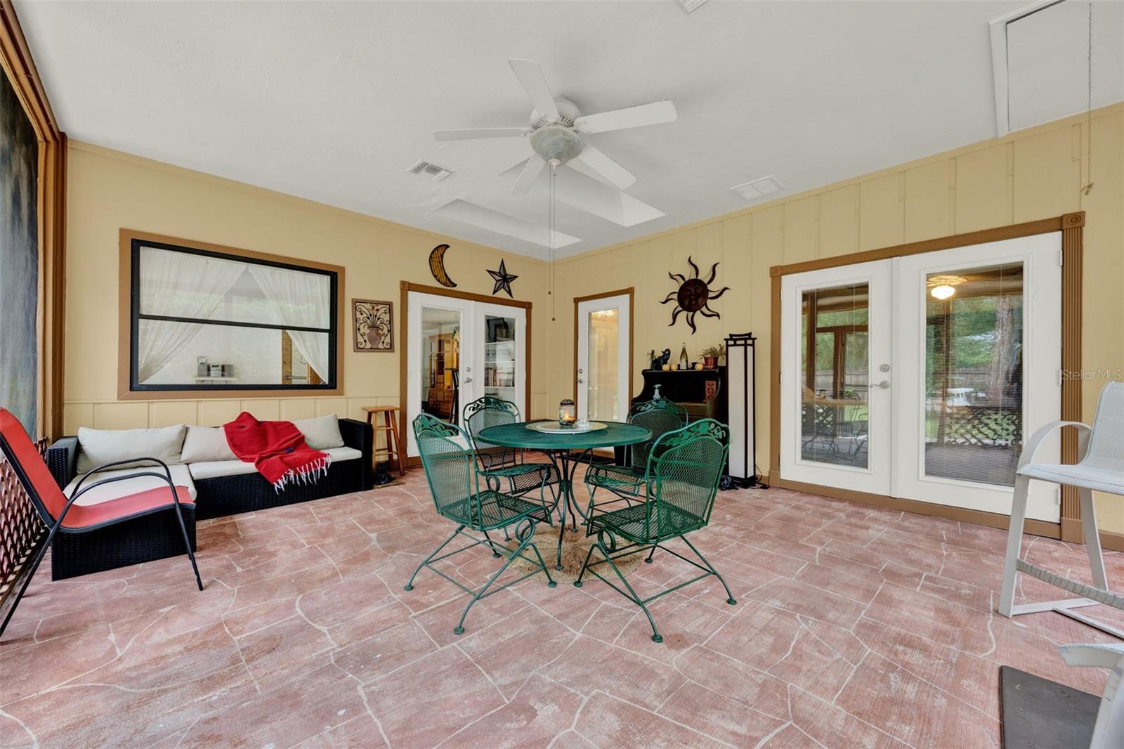 Image 30 of 40 For 14143 Conifer Drive
