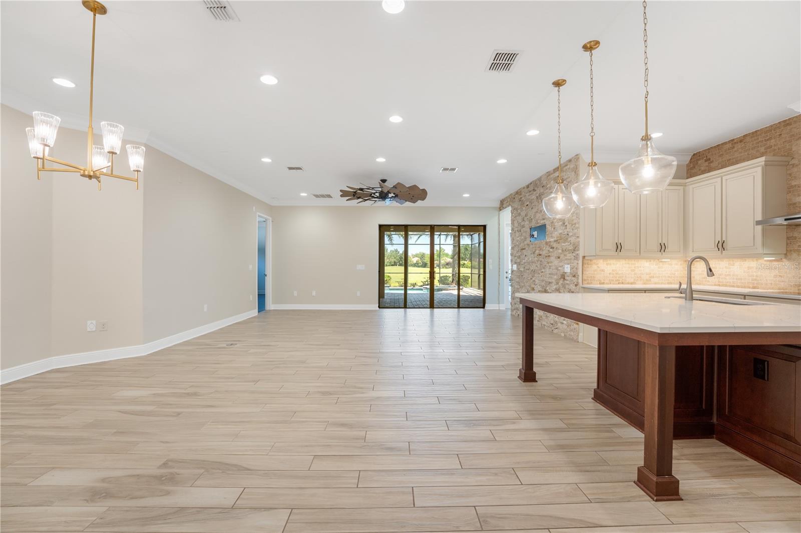 Image 11 of 71 For 9895 Winnington Street