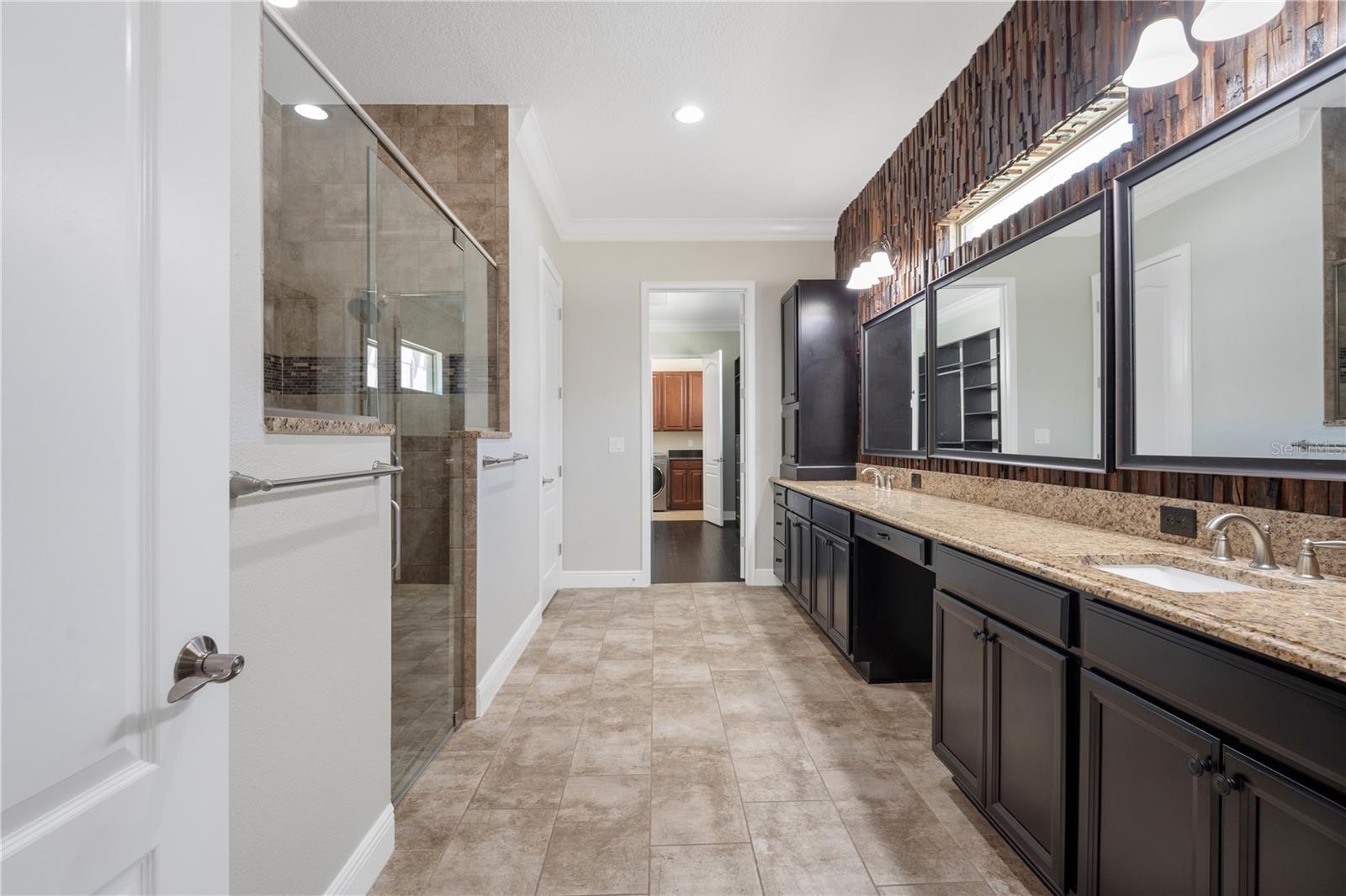 Image 25 of 71 For 9895 Winnington Street