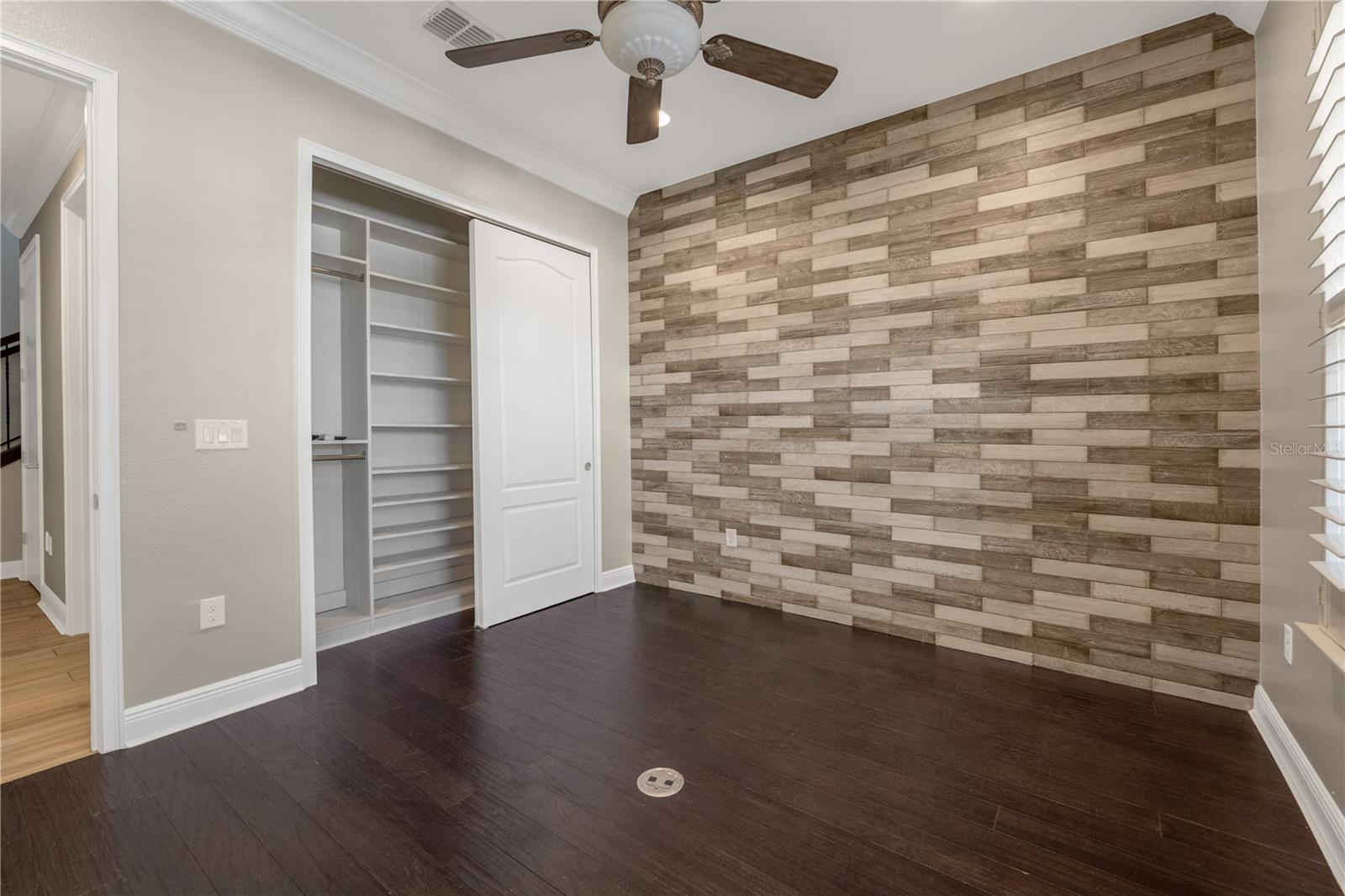 Image 32 of 71 For 9895 Winnington Street