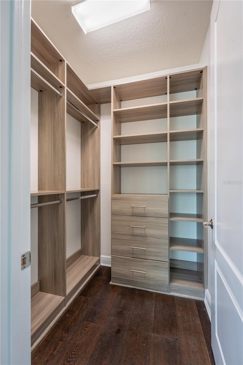 Image 40 of 71 For 9895 Winnington Street