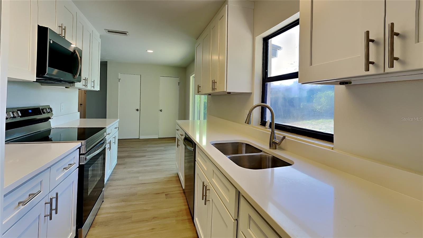 Image 6 of 19 For 4510 Ravinnia Drive
