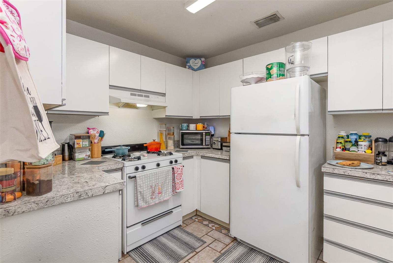Image 11 of 22 For 1303 Azalea Way