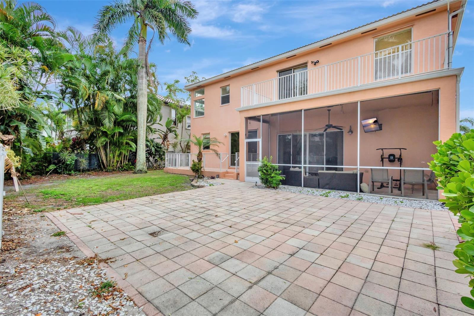 Image 24 of 43 For 6328 Squirewood Way