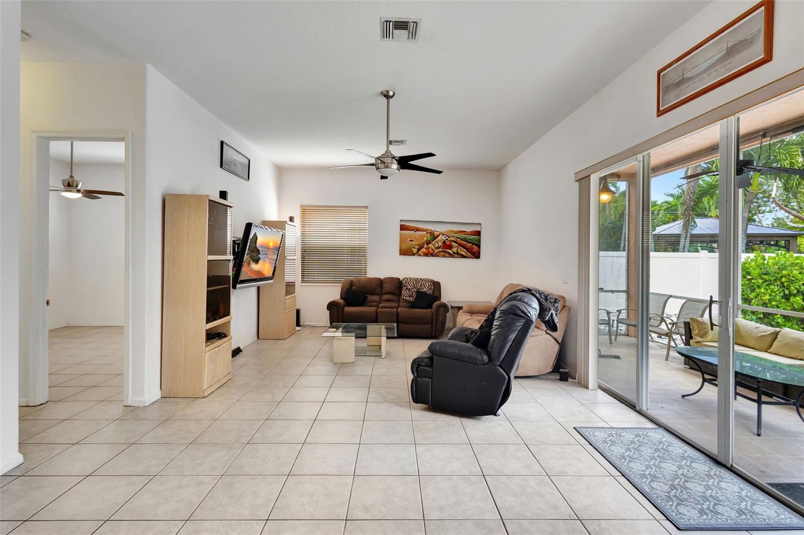 Image 3 of 43 For 6328 Squirewood Way