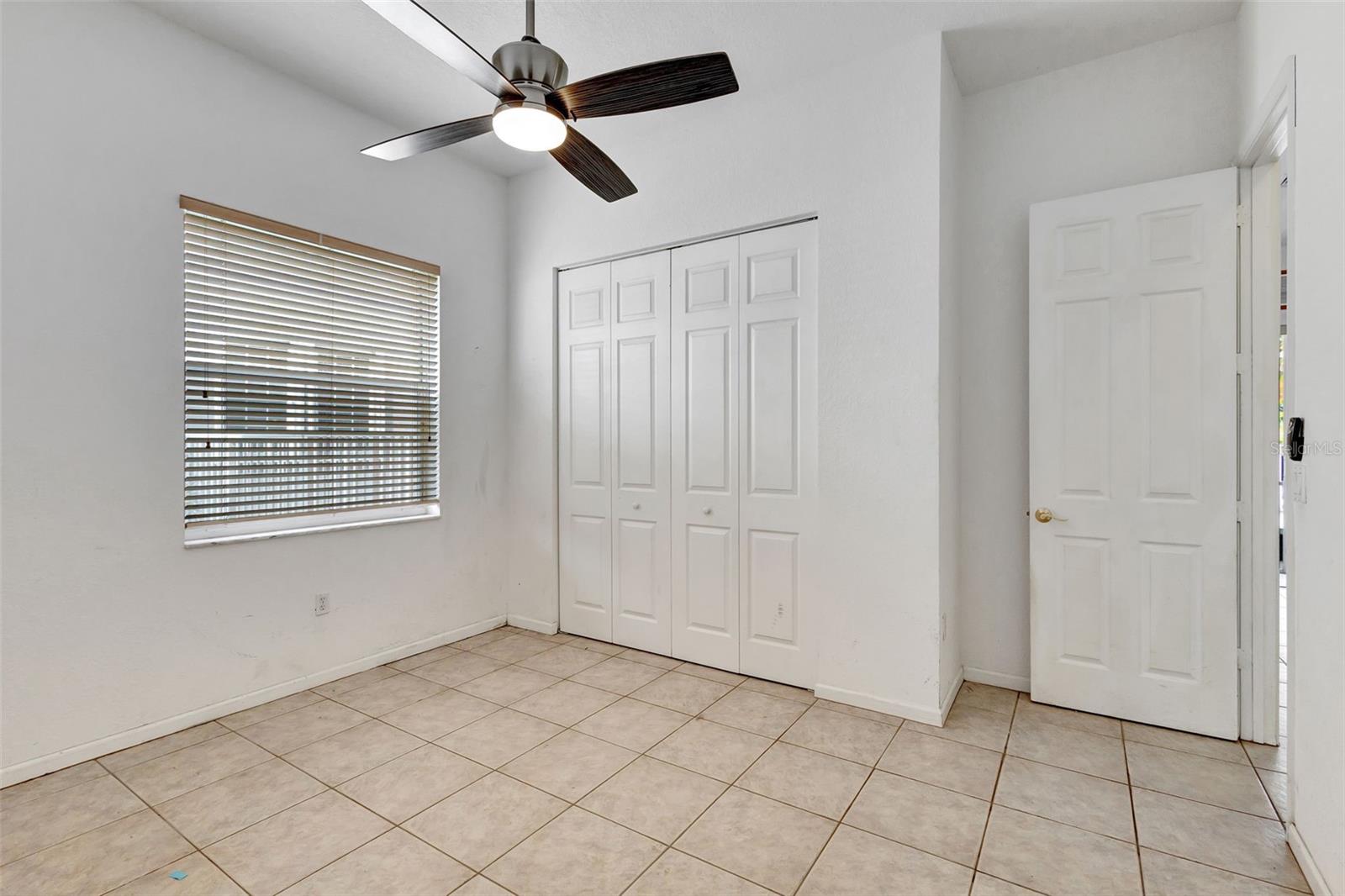 Image 4 of 43 For 6328 Squirewood Way